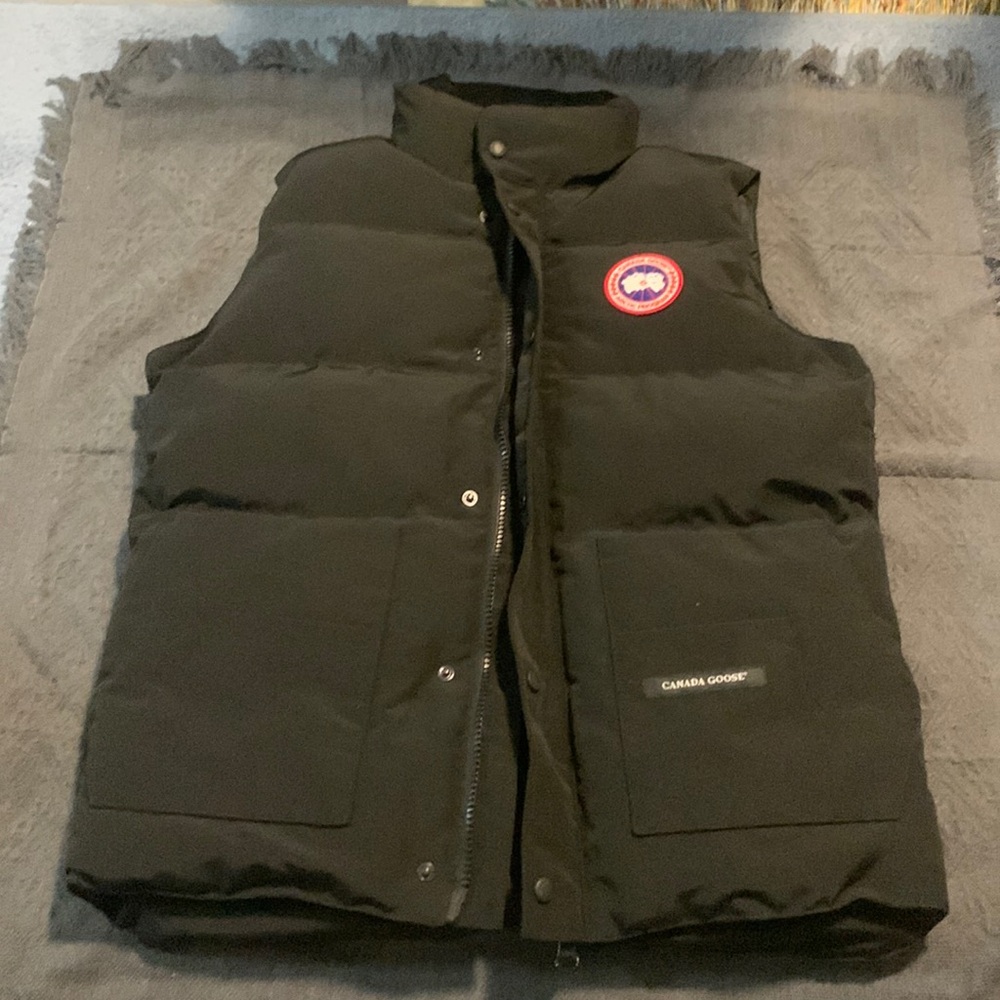 Winter outdoor Canada goose warm vest for both men and women